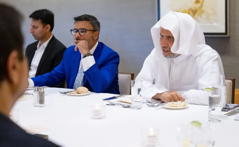 ‏عددٌ من روّاد الأعمال التجارية والتنفيذيين في وادي السيليكون يلتقون معالي الأمين العام، رئيس هيئة علماء المسلمين، الشيخ د. ⁧‫محمد العيسى‬⁩‬⁩ في حوارٍ موسّعٍ