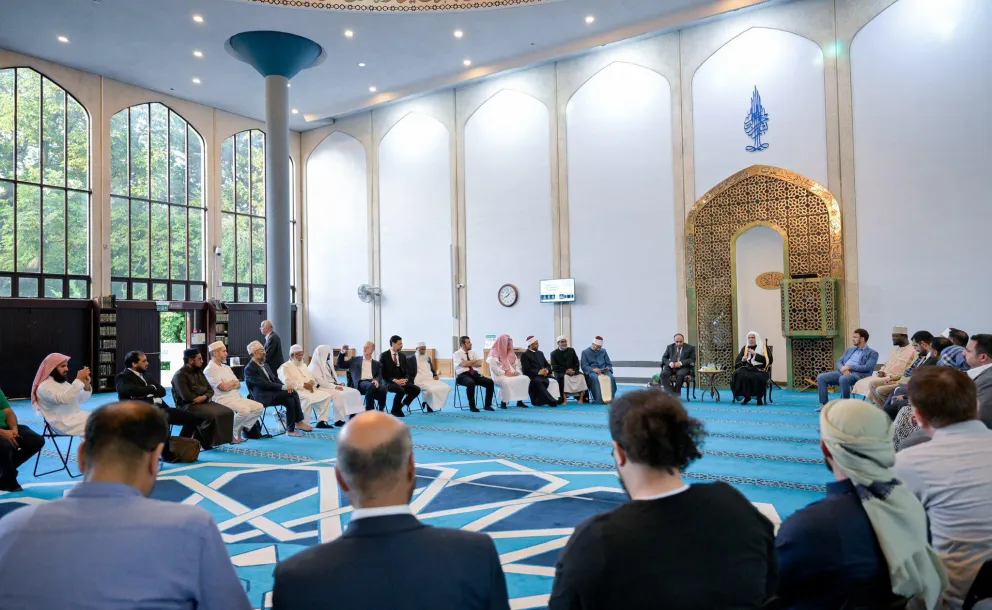 القيادات الإسلامية البريطانية تستقبل الأمين العام لرابطة العالم الإسلامي في المركز الإسلامي في العاصمة لندن