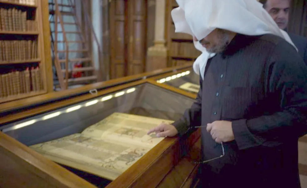 Le SG après sa visite de la bibliothèque nationale de Vienne aux 7,5 millions de livres et documents et sa rencontre avec des orientalistes: