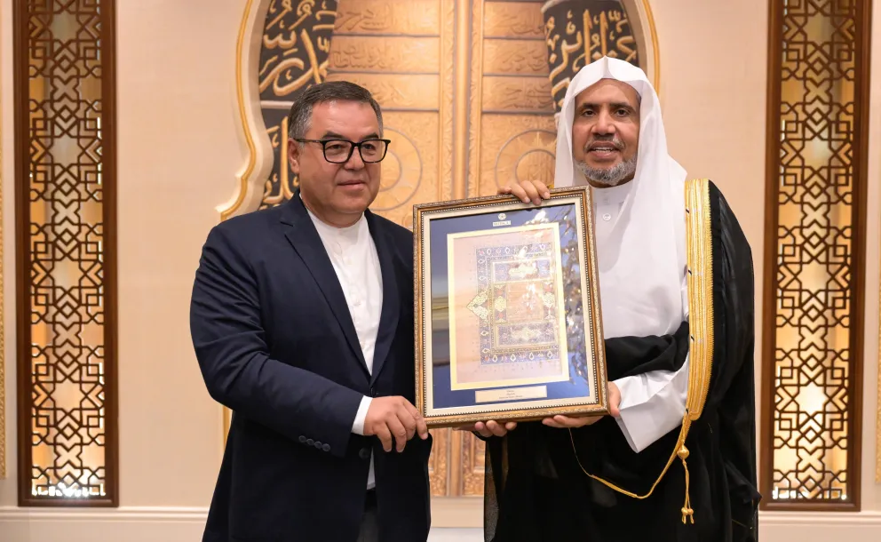 الأمين العام لرابطة العالم الإسلامي يستقبل رئيس مركز الحضارة الإسلامية بمجلس الوُزراء بجُمهورية أوزبكستان