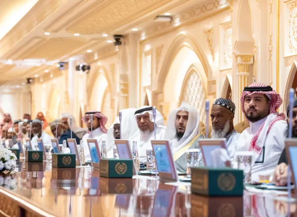 لقطاتٌ من افتتاح معالي الأمين العام رئيس هيئة علماء المسلمين الشيخ د. محمد العيسى، أعمال:"الملتقى الدولي للإعجاز العلمي في القرآن والسنة"، -بعد ظهر اليوم- بمكة المكرمة، وإطلاق: "موسوعة الرابطة للإعجاز العلمي في القرآن والسنة":